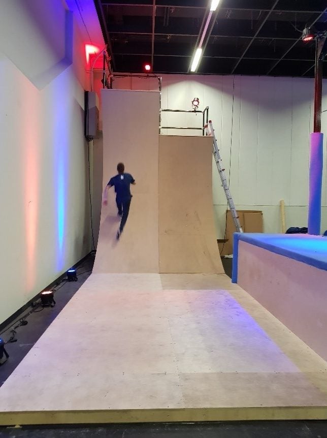 Warped Wall als Hindernis