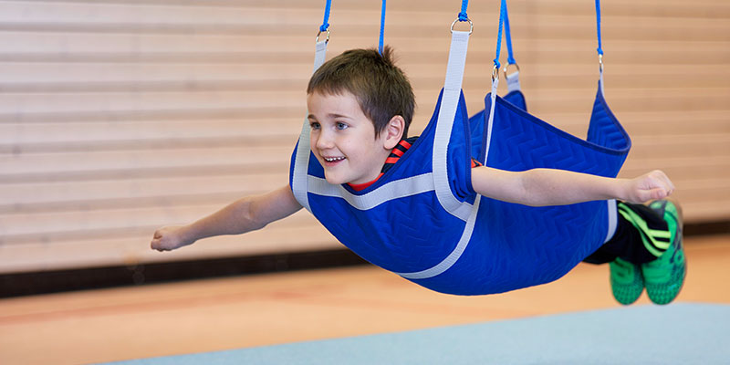 Flugschaukeln in der Kindergarten Grundausstattung