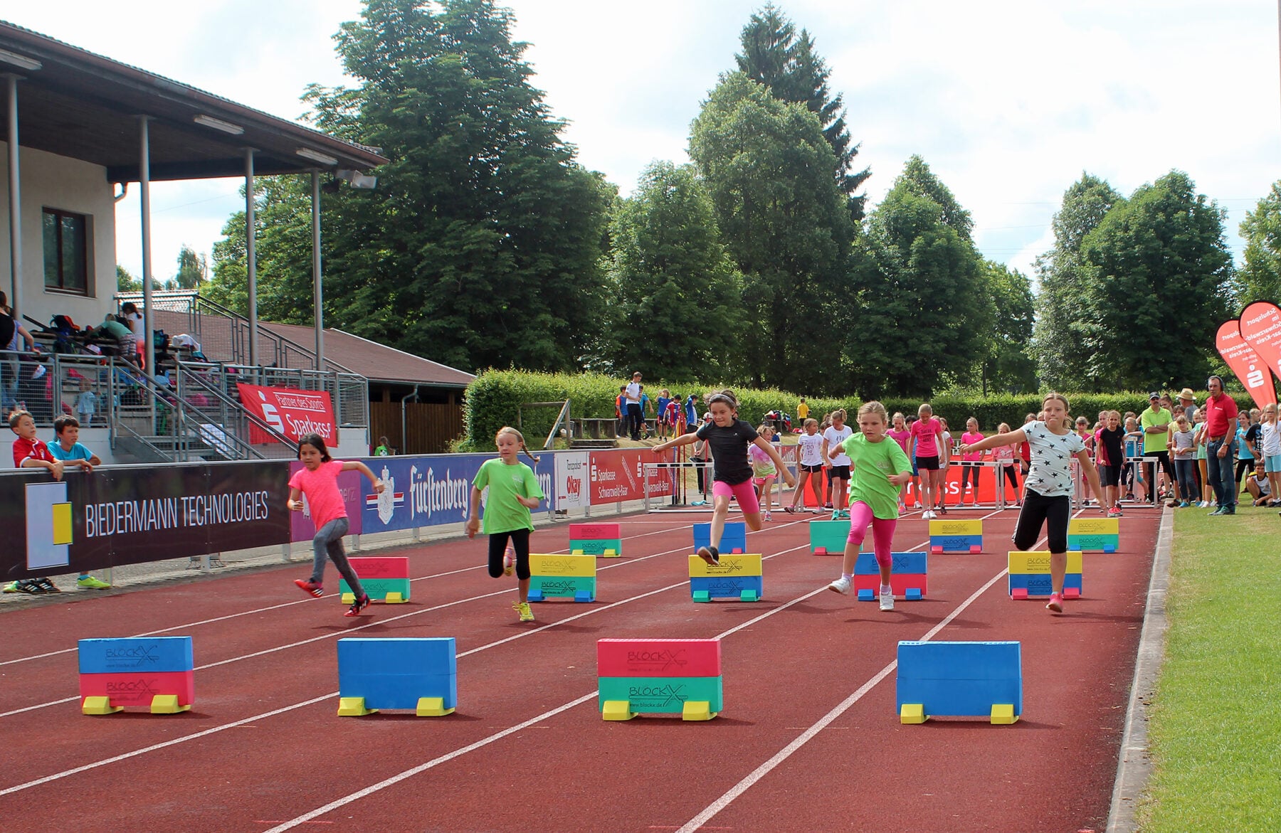 Kinderleichtathletik Hürdenlauf