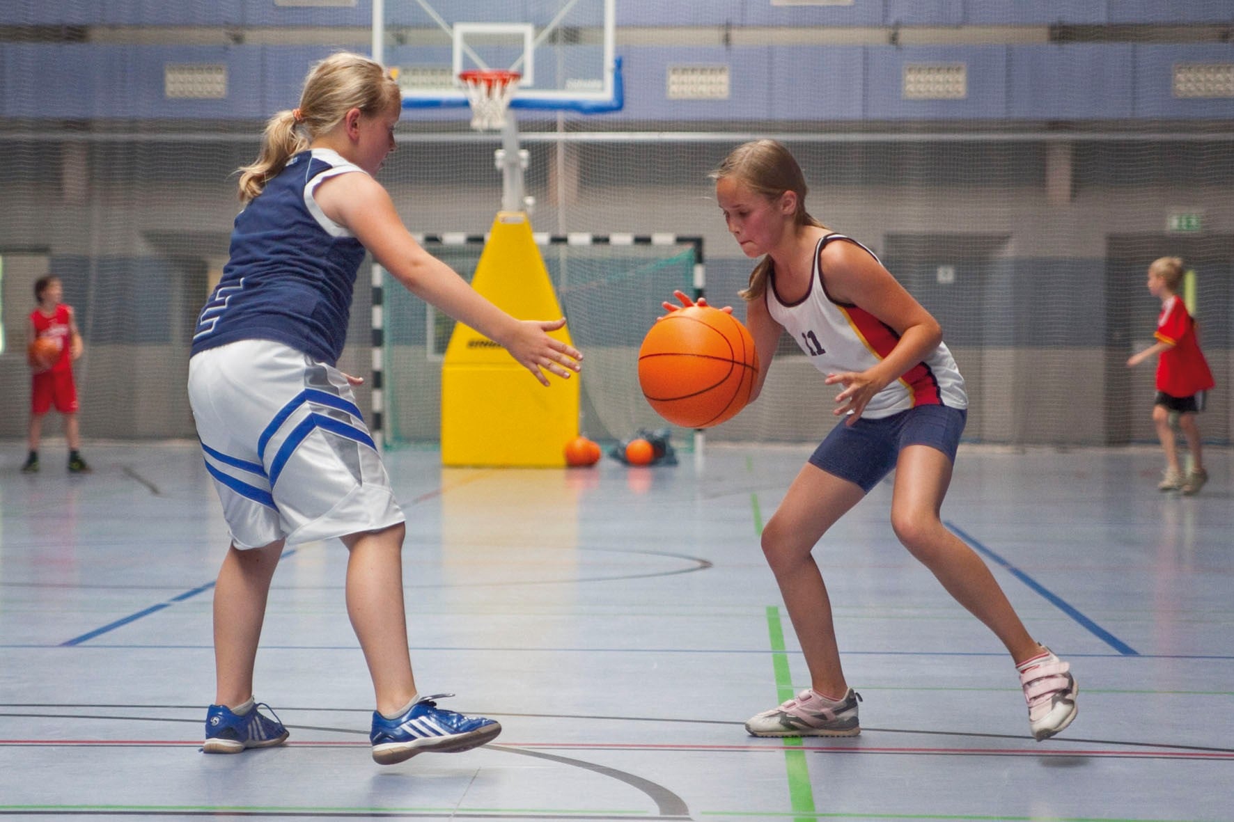 Basketball in der Schule: Regeln & Übungen für den Sportunterricht