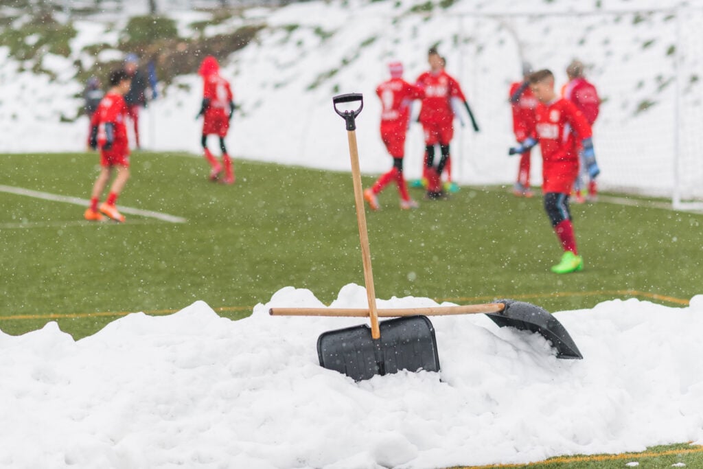 Fußball bei Schnee