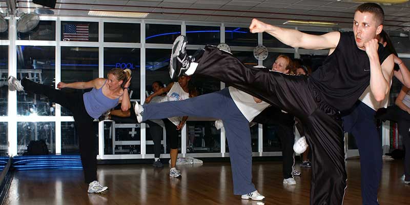 Aerobic Varianten: Kick Power