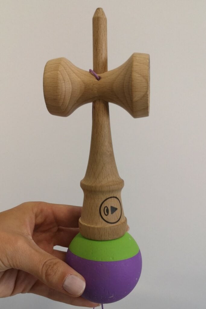 Leuchtturm Trick Kendama