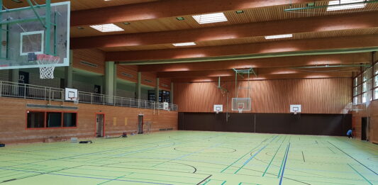 Sporthalle