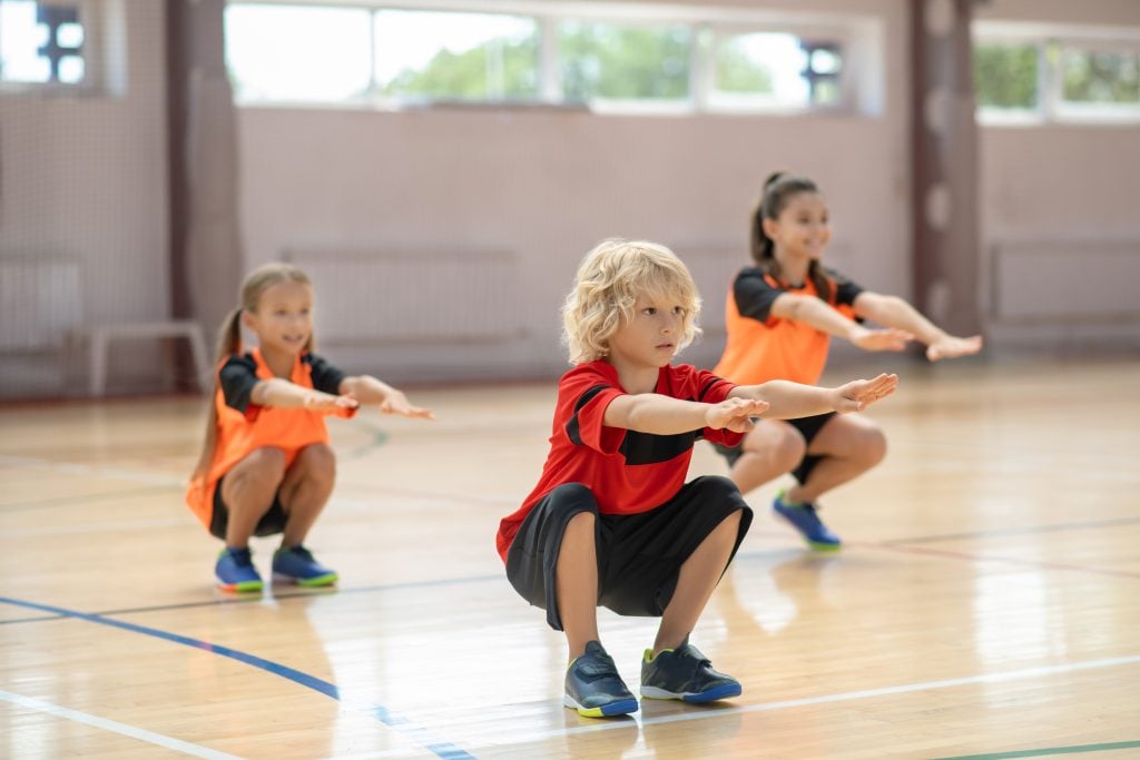 Kindersport tierische Spiele