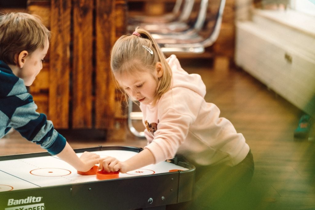 Airhockey Spielfeld für Kinder