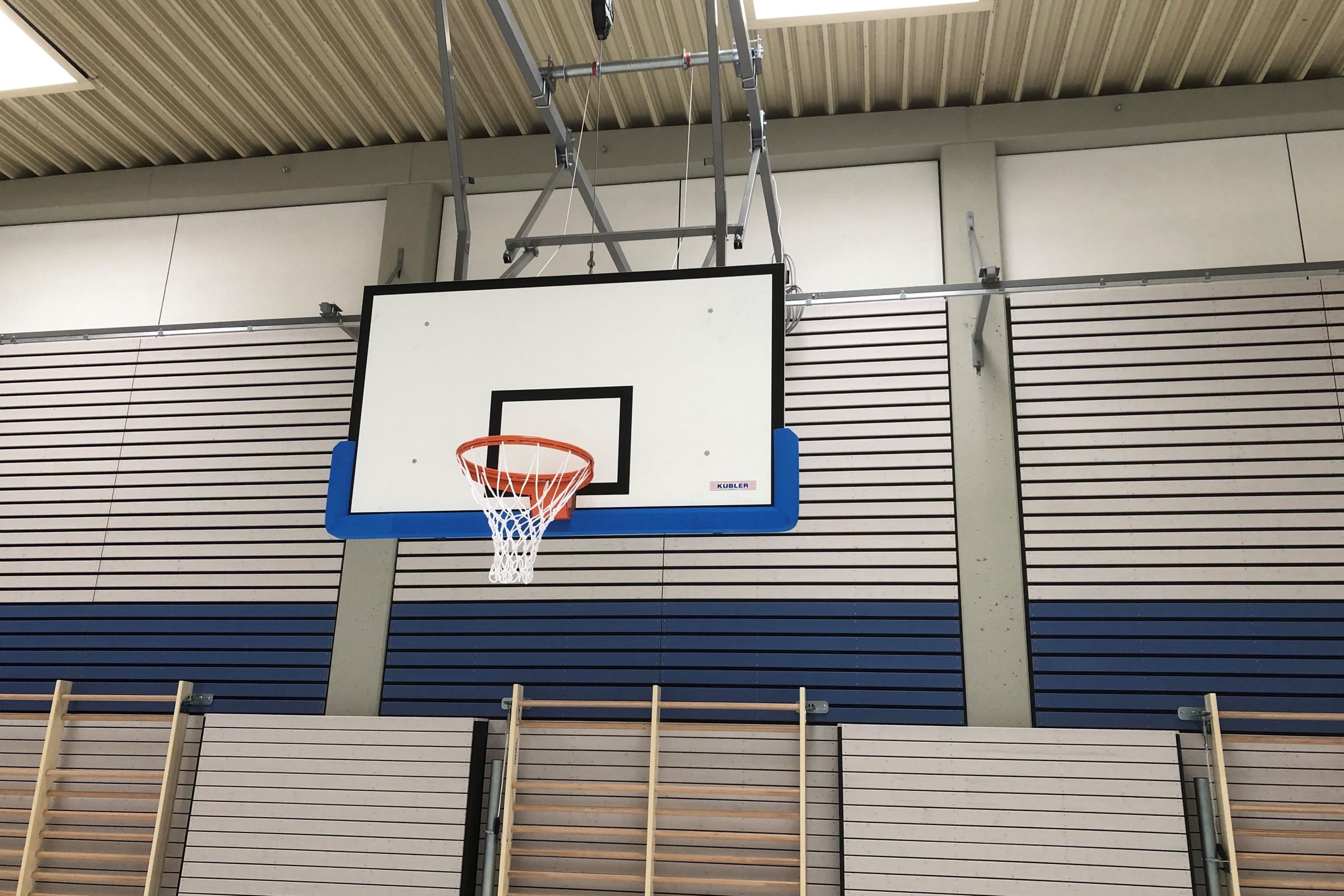 Basketballanlage höhenverstellbar