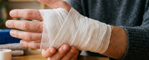 Verbandmaterial für Anlagenausstattung online kaufen im Kübler Sport Onlineshop Verbandsmaterial zur sicheren Wundversorgung und Erstbehandlung in technischen Anlagen