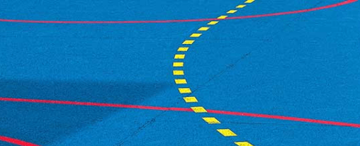 Spielfeldmarkierung online kaufen im Kübler Sport Onlineshop Professionelle Spielfeldmarkierung auf Sportplatz für Anlagenausstattung
