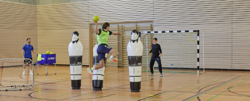 Handbälle im Kübler Sport Onlineshop kaufen Auswahl an hochwertigen Handbällen verschiedener Größen und Farben zum Handball kaufen im Onlineshop