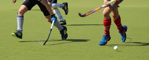 Hockeyball online kaufen: Hochwertige Bälle im Kübler Sport Onlineshop Hockeyball für Training und Wettkampf auf Kunstrasen und Halle, verschiedene Ballarten und Farben