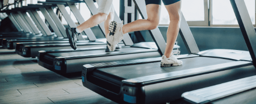 Laufband online kaufen bei Kübler Sport Modernes Laufband mit Display und breiter Lauffläche für das Fitness- und Ausdauertraining