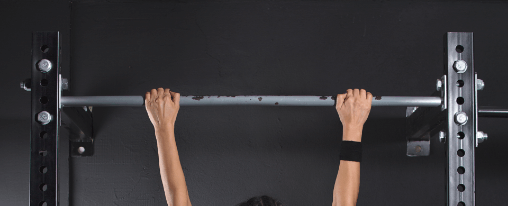 Klimmzugstange freistehend online kaufen im Kübler Sport Onlineshop Freistehende Klimmzugstange für vielseitiges Fitnesstraining: Robustes Trainingsgerät für Klimmzüge, Dips und Calisthenics