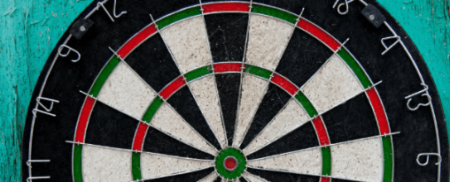Steeldartscheibe online kaufen – Für Freizeitspieler bei Kübler Sport Hochwertige Steeldartscheibe für Freizeitspiele, ideal für Darts zu Hause, im Verein oder mit Freunden