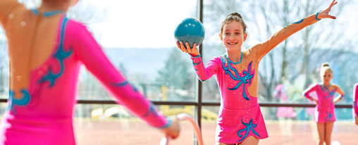 Ger&auml;te f&uuml;r Rhythmische Sportgymnastik online kaufen im K&uuml;bler Sport RSG Shop