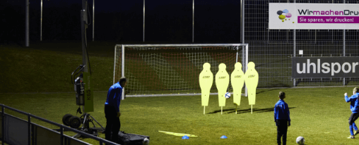 Fußball Jugendtore im Kübler Sport Onlineshop kaufen Jugendfußballtore für Teamsport auf dem Sportplatz: Verschiedene Ausführungen und Größen, geeignet für Training und Wettkampf