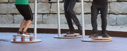 Balancetrainer im professionellen Therapieeinsatz f&uuml;r Gleichgewichtstraining und Koordination