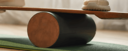 Balancegeräte im Kübler Sport Onlineshop kaufen Vielseitige Balancegeräte für effektives Gleichgewichtstraining und Fitness im Einsatz