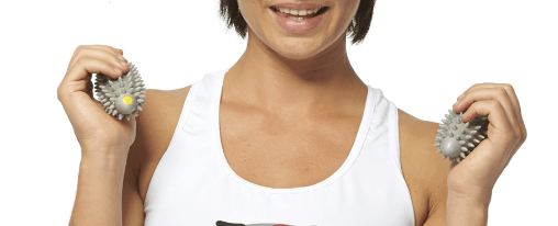 Walking Hanteln im Kübler Sport Onlineshop kaufen Fitness-Enthusiastin beim Training mit Walking Hanteln
