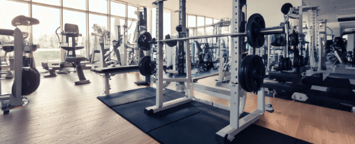Kraftstation bei Kübler Sport kaufen Hochwertige Kraftstation für vielseitiges Ganzkörpertraining im Fitnessbereich
