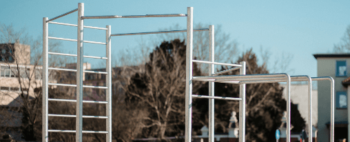 Calisthenics Geräte im Kübler Sport Onlineshop kaufen Fitnessgeräte für effektives Körpergewichtstraining mit Calisthenics-Geräten