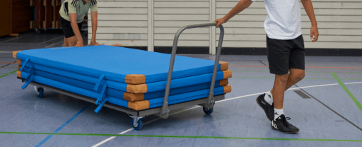 Mattenwagen für Turnmatten stabile Transportlösung Robuster Mattenwagen für den sicheren Transport und die Lagerung von Sportmatten in der Sporthalle.