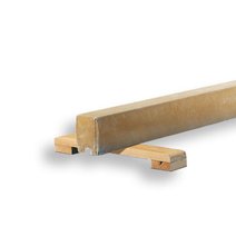 Niederer Fuß für Übungsschwebebalken