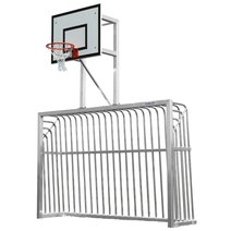 Bolzplatztor mit Basketball-Übungsanlage