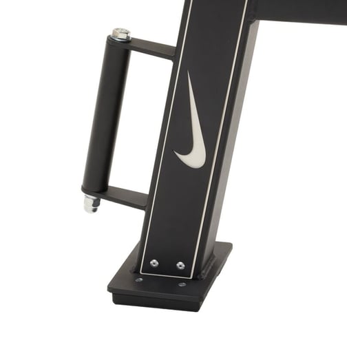 Nike Strength® Hantelbank (KI modifiziert)