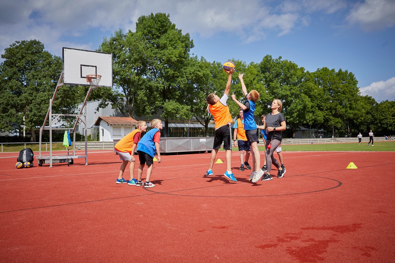 Basketballanlagen | Kübler Sport