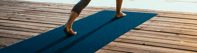 Vielseitige Yogamatte für Fitnessübungen, ideal für Stabilität und Komfort