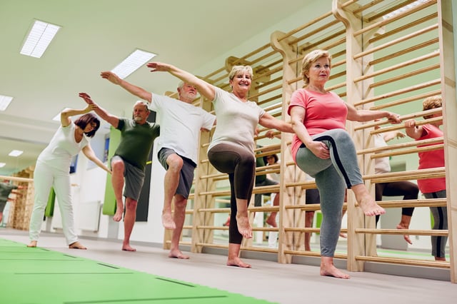 Gleichgewichtsübungen für den Alltag | Kübler Sport