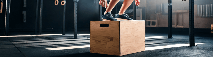 Plyobox als Trainingsgerät für Sprung- und Koordinationsübungen, stabil und leichtgewichtig.