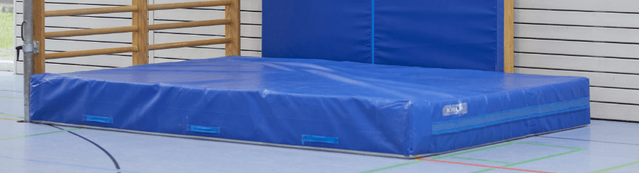 3 verschiedene Weichbodenmatten aus dem Kübler Sport Onlineshop