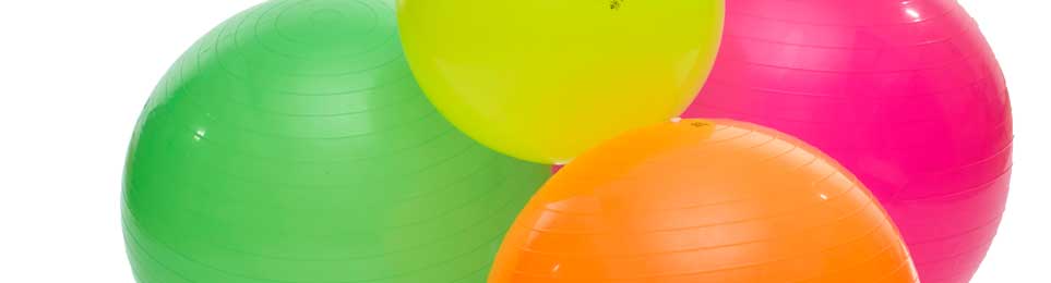 Gymnastikbälle in verschiedenen Größen und Farben 