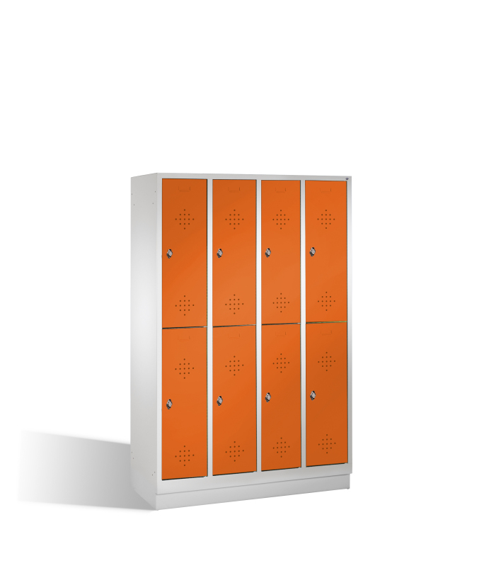 C+P Garderobenschrank EVOLO doppelstöckig, mit untergebauter Sitzbank, 8 Abteile, Grau, Lichtgrün, Stahltüren, 120 cm