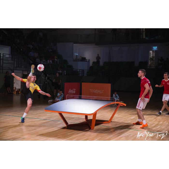 Teqball One Fussball Tischtennis Tisch 