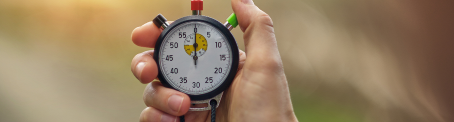 Verschiedene analoge Stoppuhren für Sportvereine und Schule – ideal für Training, Leichtathletik und Wettkämpfe