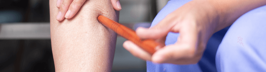 Faszienstab als Massagegerät für gezielte Faszienmassage im Therapiebedarf, Anwendung bei Muskelverspannungen und Rehabilitation