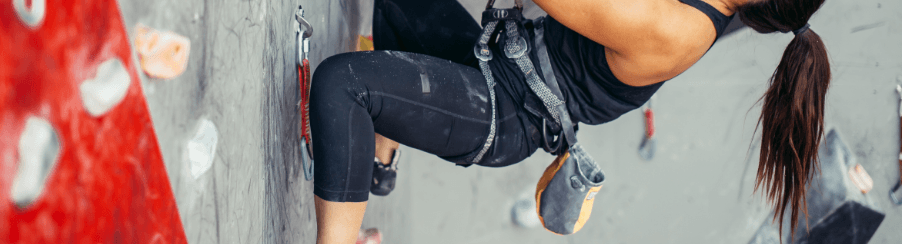 Kletterzubehör für Klettern und Bouldern an künstlichen Wänden und im Freien, geeignet für Kletterhallen, Schul- und Vereinsbedarf