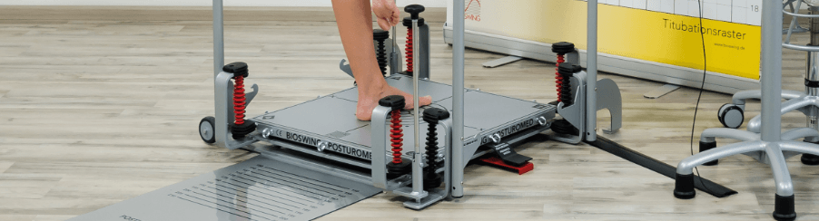 Therapieplattform Posturomed für sensomotorisches Training in der Praxis