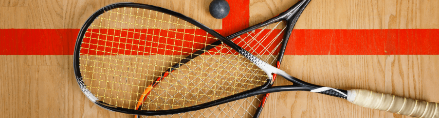 Ein Squashschläger für Training und Wettkampf im Racketsport