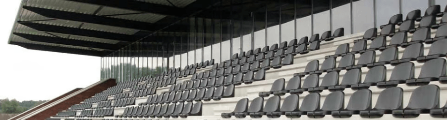 Stadionsitze für Tribünen und Zuschaueranlagen im Bereich Anlagenausstattung